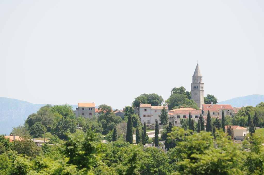 Holiday Homes Poli Svetega Antona Gračišće Zewnętrze zdjęcie